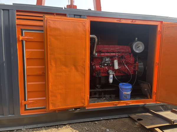 东坡哪些因素会影响 200KW 柴油发电机的燃油消耗率？
